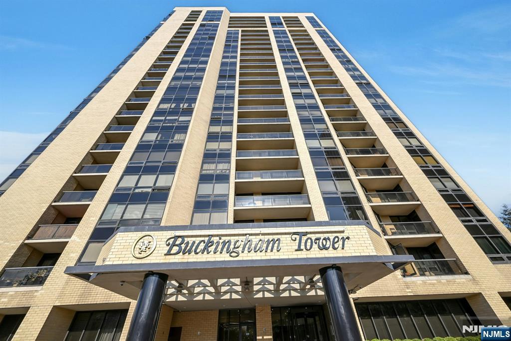 800 Palisade Ave #109, Fort Lee, NJ 07024