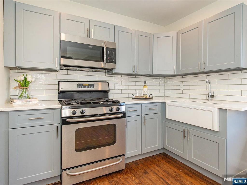 116 Franklin Street 2 - Photo 1