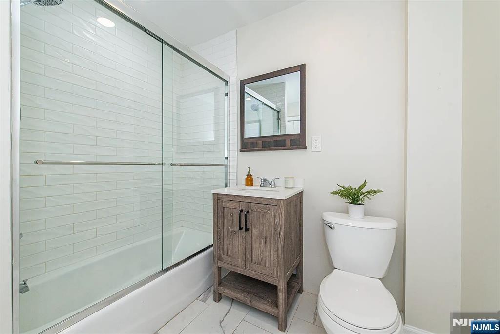 116 Franklin Street 2 - Photo 4