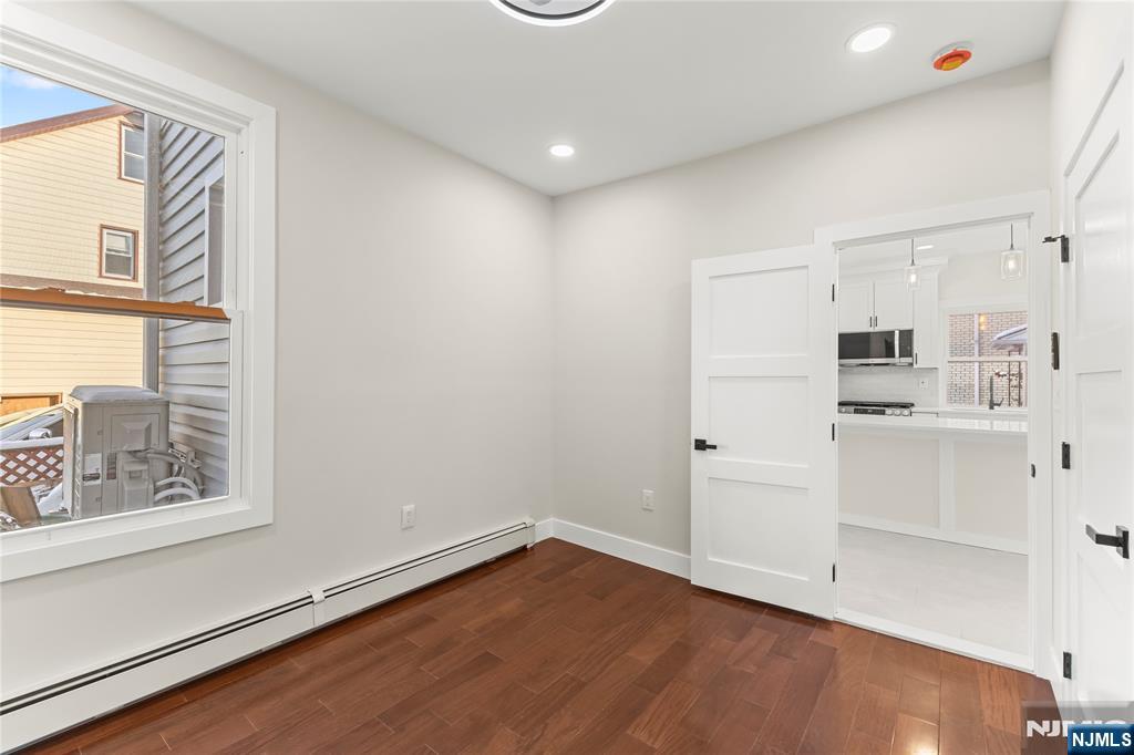 633 Lafayette Avenue — photo 11