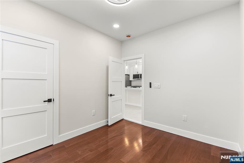 633 Lafayette Avenue — photo 17