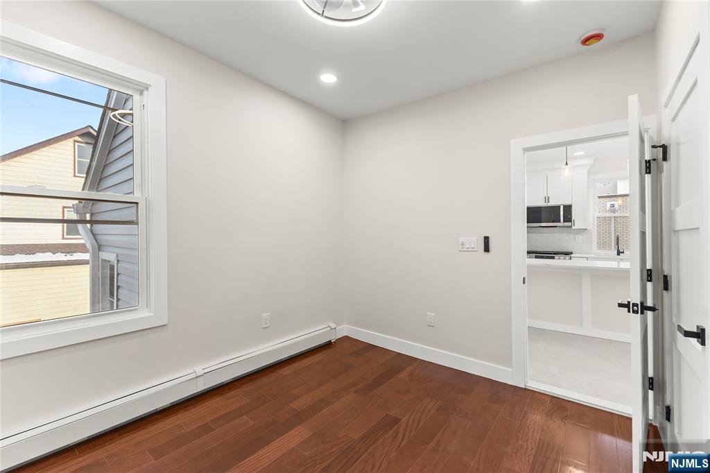 633 Lafayette Avenue — photo 19