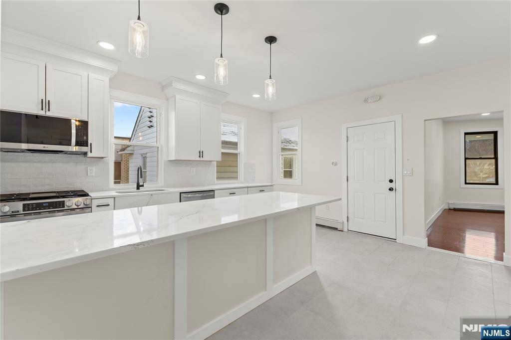 633 Lafayette Avenue — photo 21