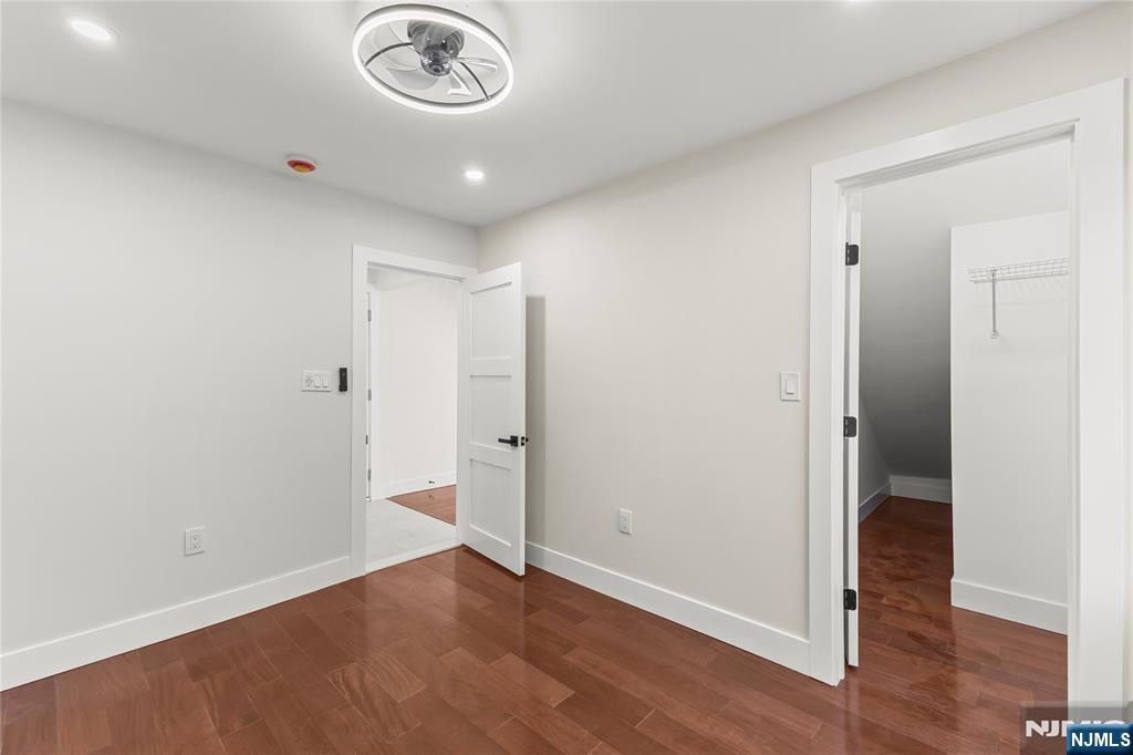 633 Lafayette Avenue — photo 30