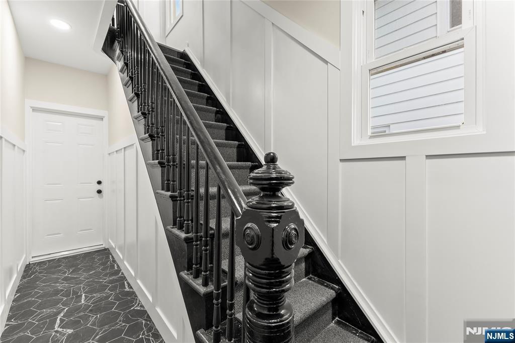633 Lafayette Avenue — photo 37