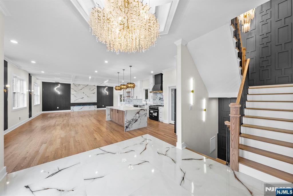 38 Pershing Place - Photo 4