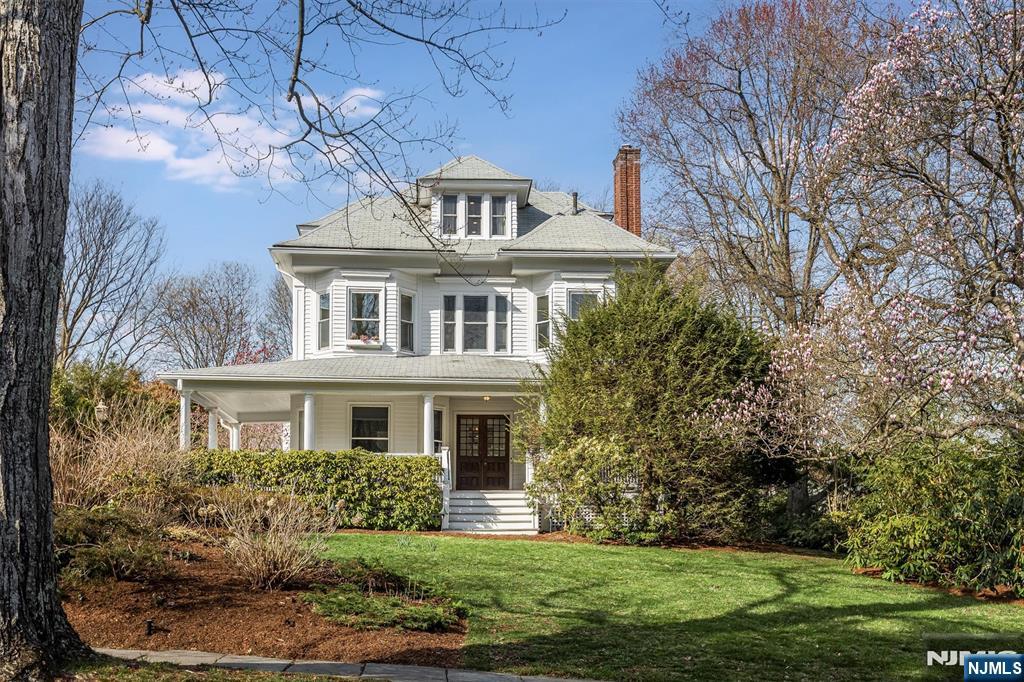 109 Clarewill Avenue