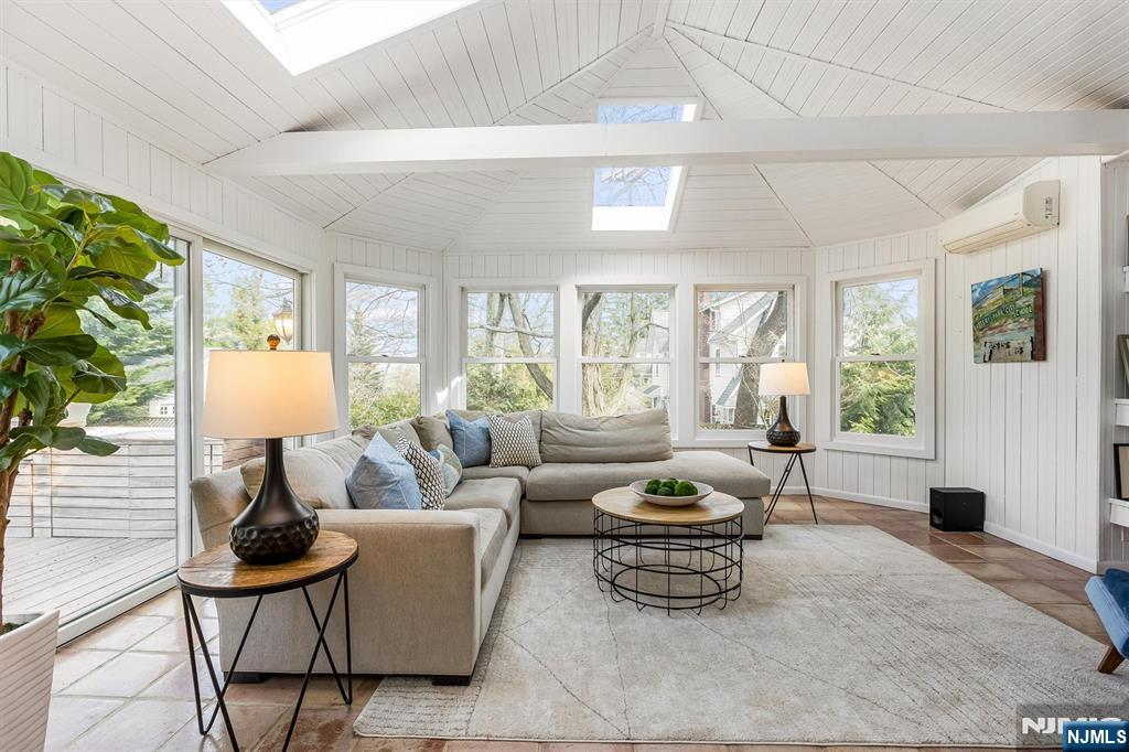 109 Clarewill Avenue