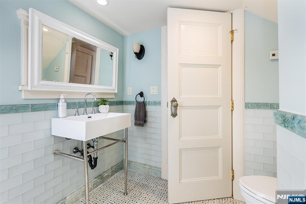 109 Clarewill Avenue