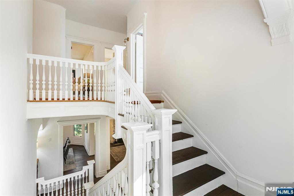 109 Clarewill Avenue