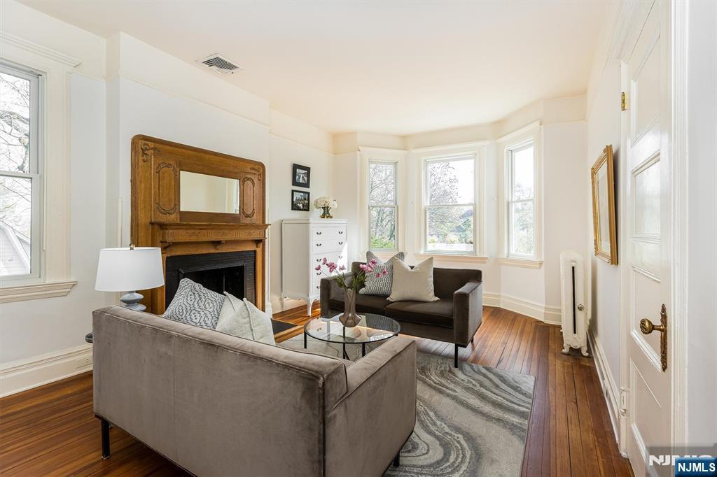 109 Clarewill Avenue