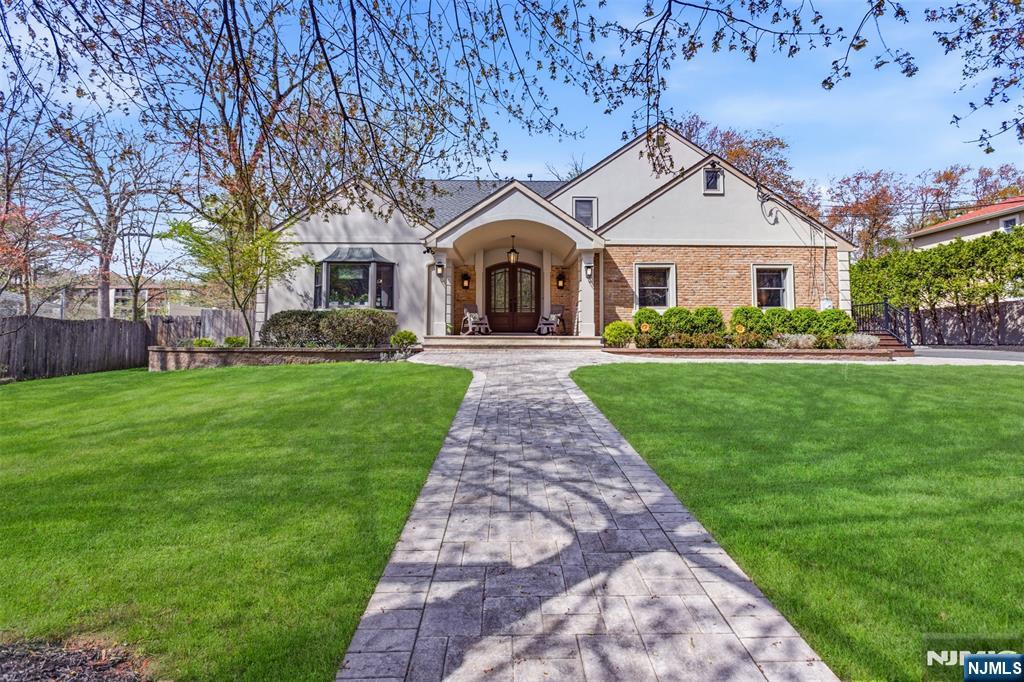 407 Mark Lane - Photo 1