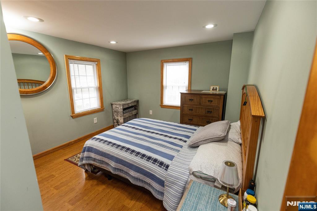 852 Springfield Avenue