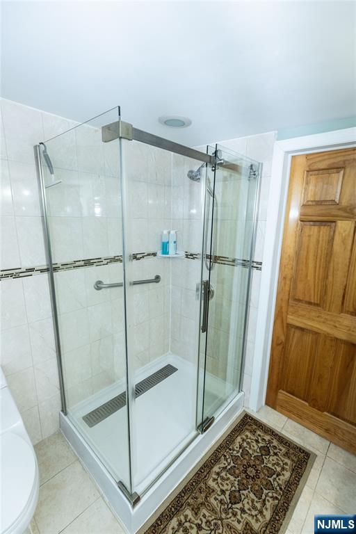 852 Springfield Avenue