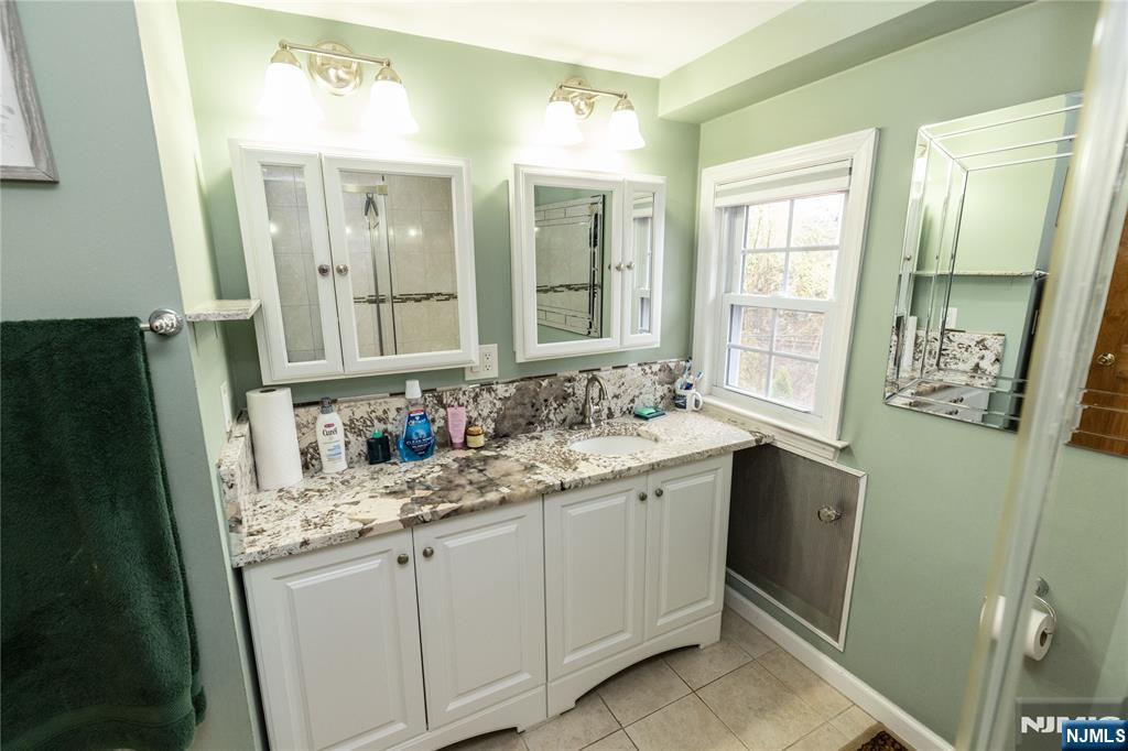 852 Springfield Avenue