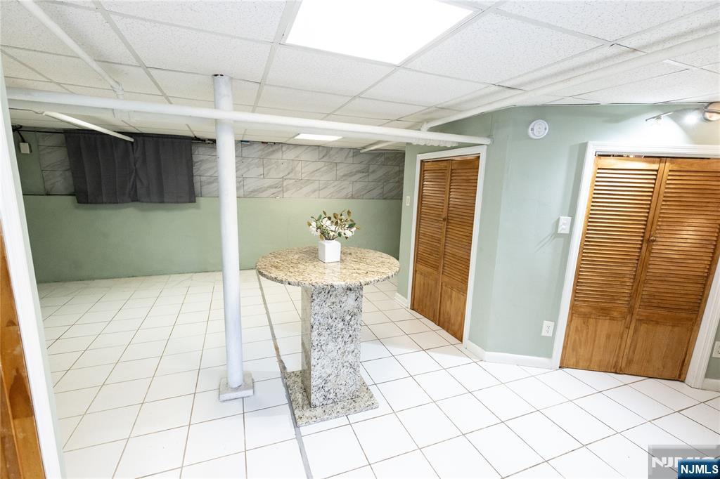 852 Springfield Avenue