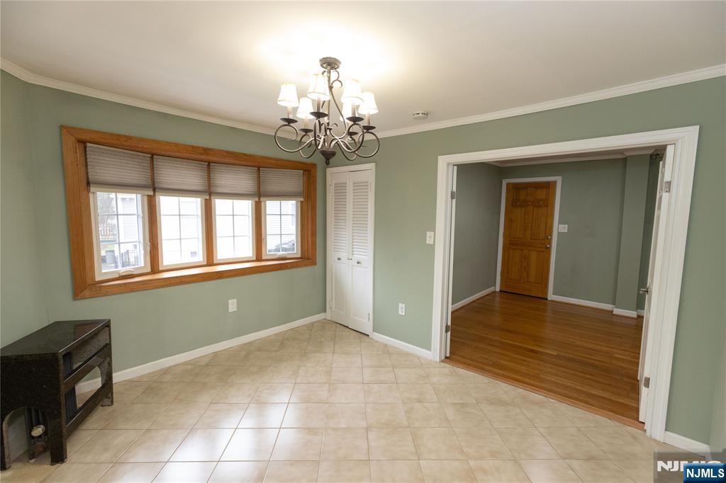 852 Springfield Avenue