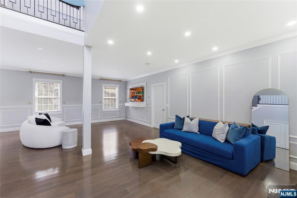 10 Hillside Avenue - Photo 4