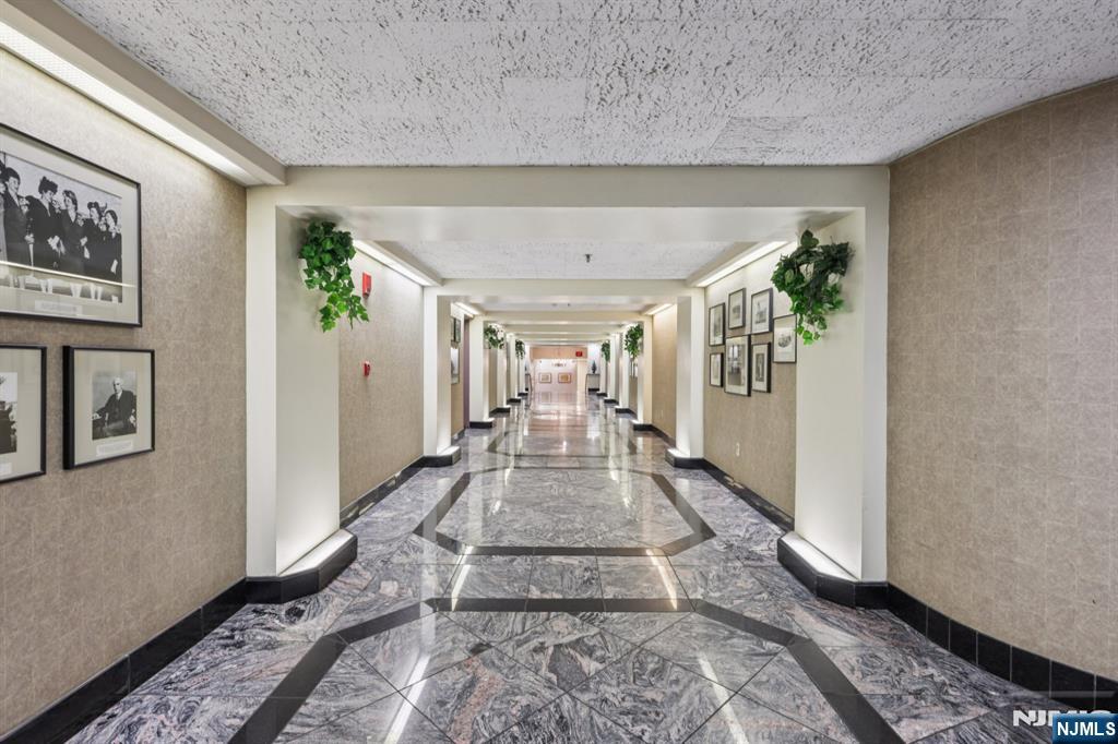 111 Mulberry Street UNIT 2-V, Newark, NJ, 07102