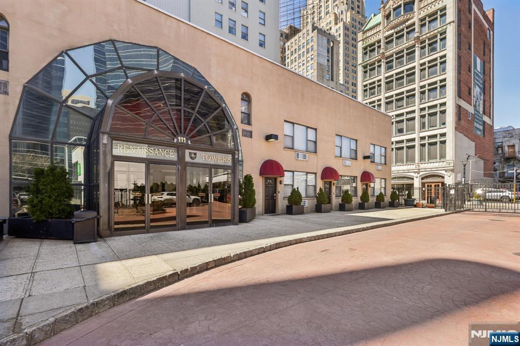 111 Mulberry Street UNIT 2-V, Newark, NJ, 07102