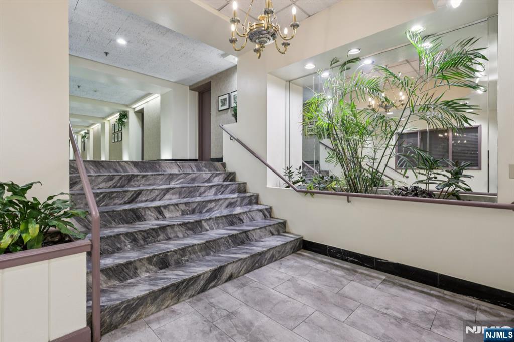 111 Mulberry Street UNIT 2-V, Newark, NJ, 07102