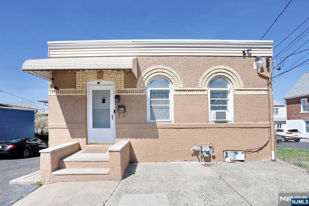 511 Hussa St UNIT&nbsp;2, Linden City, NJ, 07036-2817