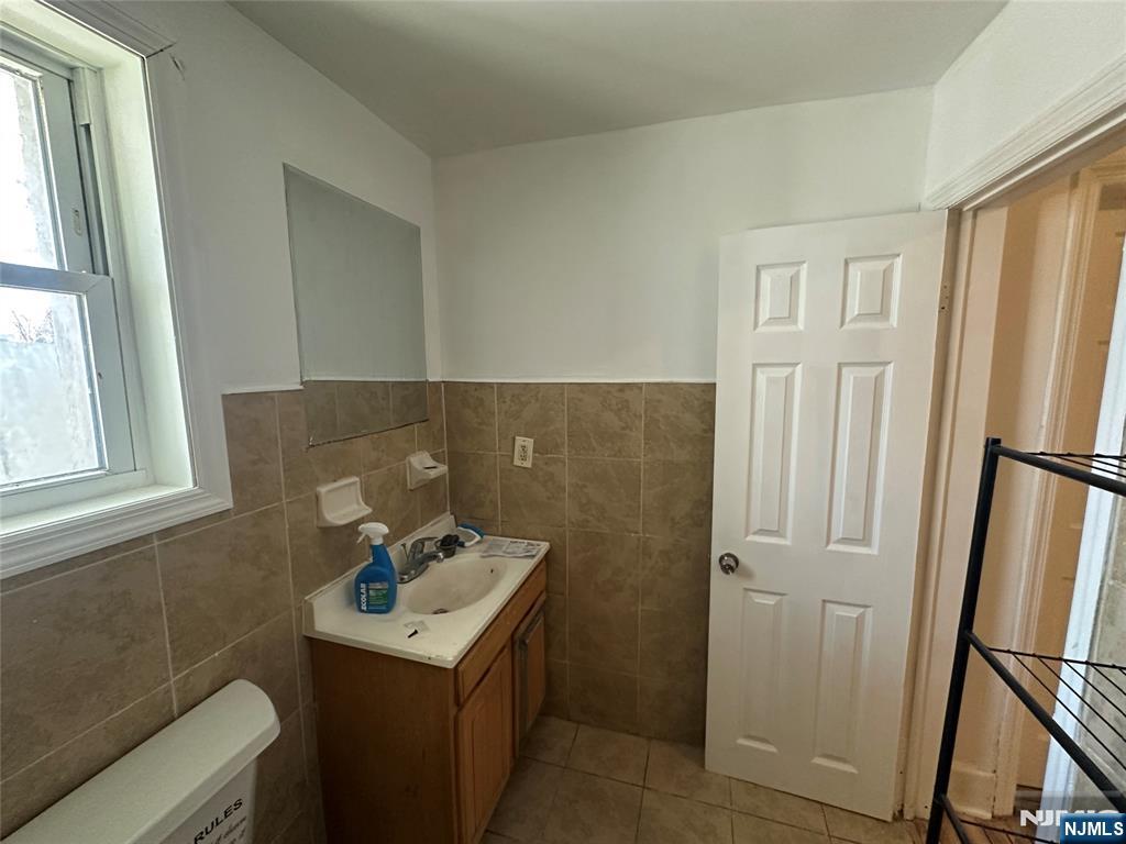 84 Front Street - Photo 14