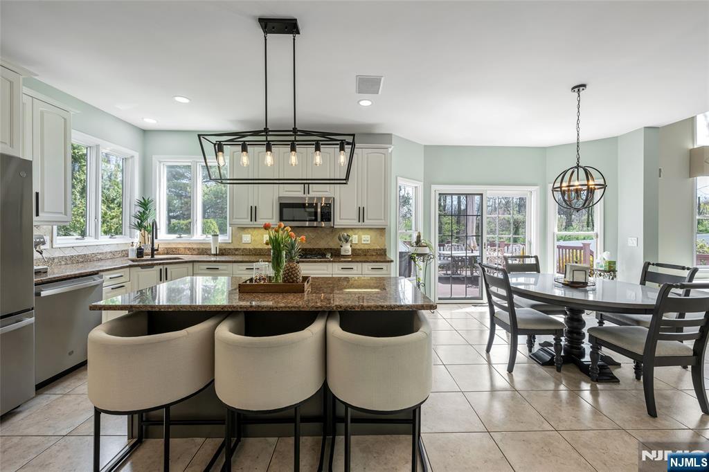 18 Renshaw Drive, Montville Township, NJ, 07045