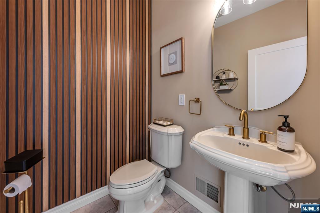 18 Renshaw Drive, Montville Township, NJ, 07045