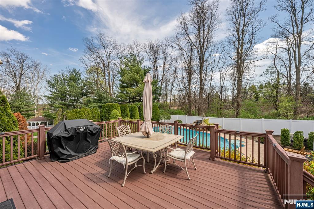 18 Renshaw Drive, Montville Township, NJ, 07045