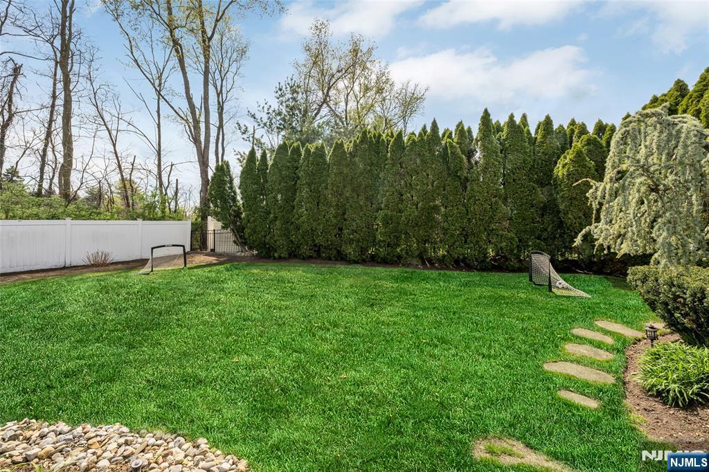 18 Renshaw Drive, Montville Township, NJ, 07045