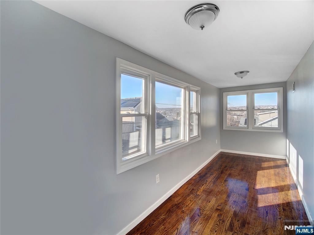156 Crystal Street 2 - Photo 3