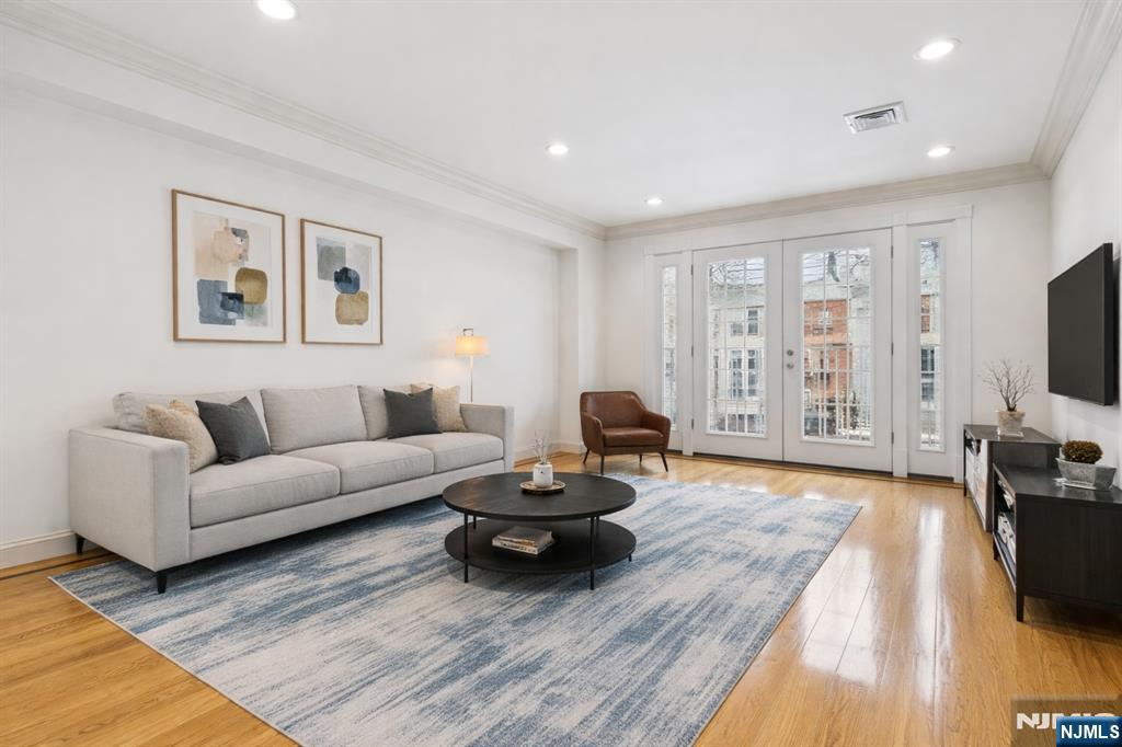 317 11th Street UNIT 2, Union City, NJ, 07087