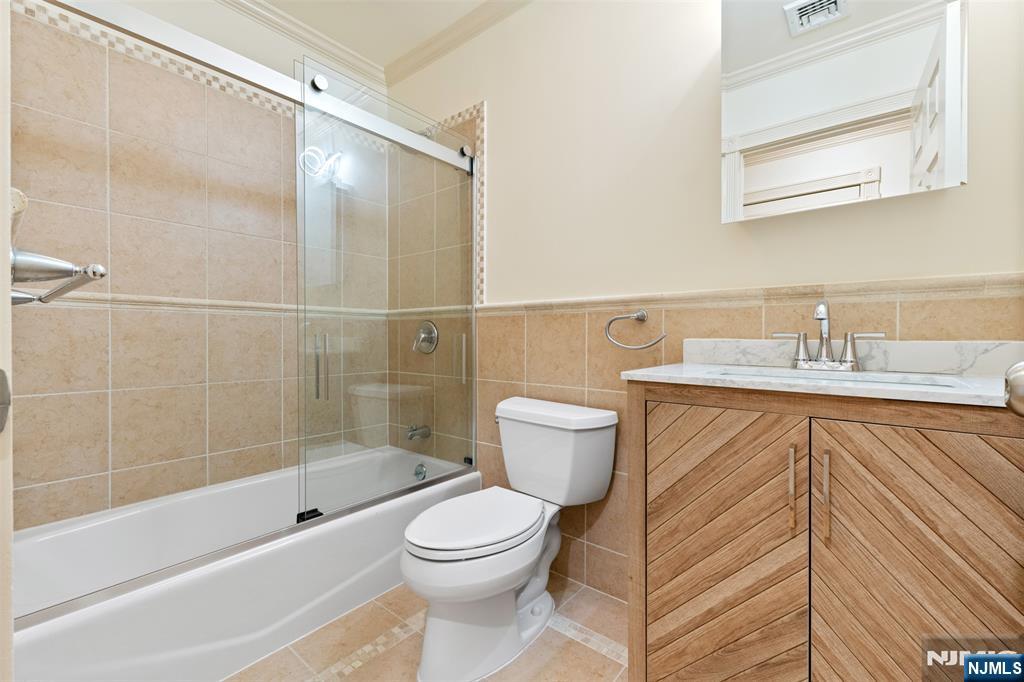 317 11th Street UNIT 2, Union City, NJ, 07087