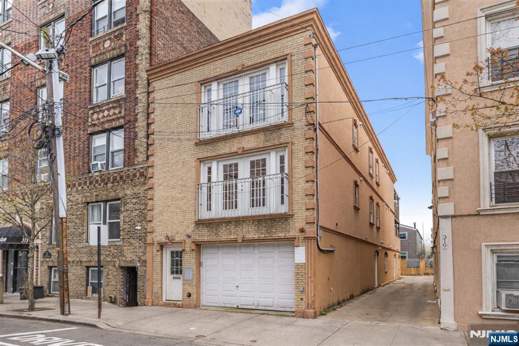 317 11th Street UNIT 2, Union City, NJ, 07087