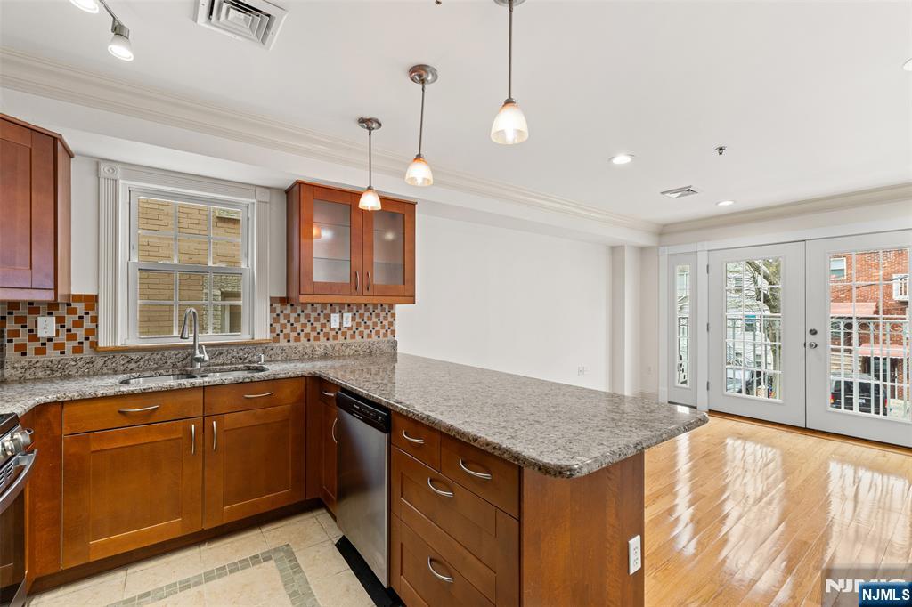 317 11th Street UNIT 2, Union City, NJ, 07087