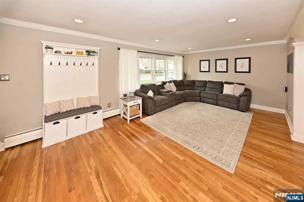 331 Lacey Drive - Photo 3