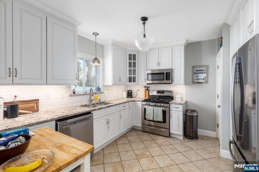 36 Hasbrouck Place, Rutherford, NJ, 07070