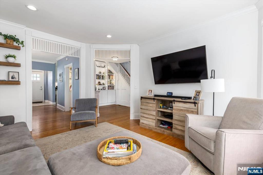 36 Hasbrouck Place, Rutherford, NJ, 07070