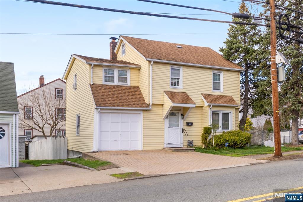 271 Outwater Ln, Saddle Brook, NJ 07663