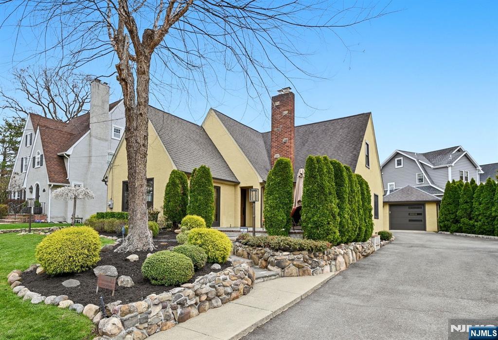 11 Ashton Place - Photo 1