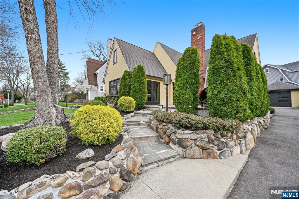 11 Ashton Place - Photo 2