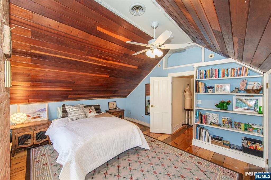 376 Lafayette Road, Harrington Park, NJ, 07640