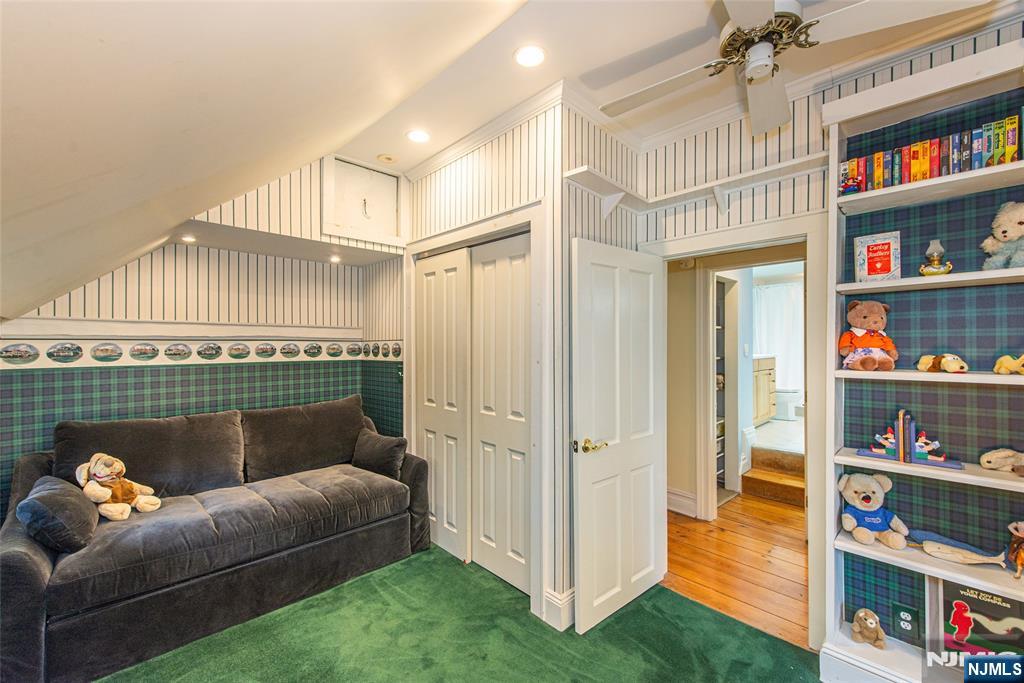 376 Lafayette Road, Harrington Park, NJ, 07640