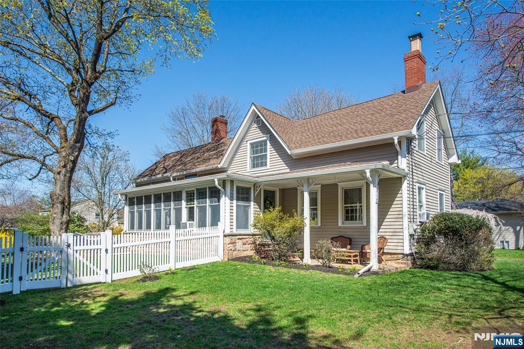 376 Lafayette Road, Harrington Park, NJ, 07640