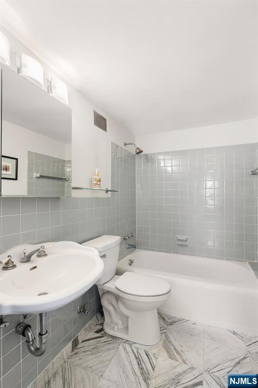 8800 E Boulevard East #005E
