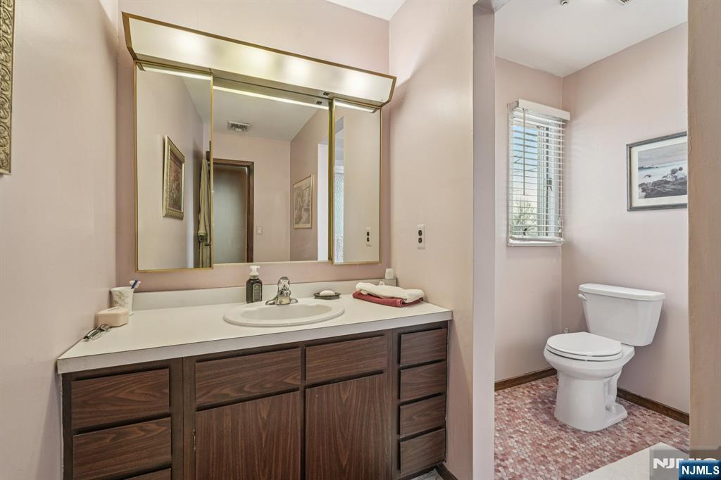 845 Rifle Camp Road — photo 39