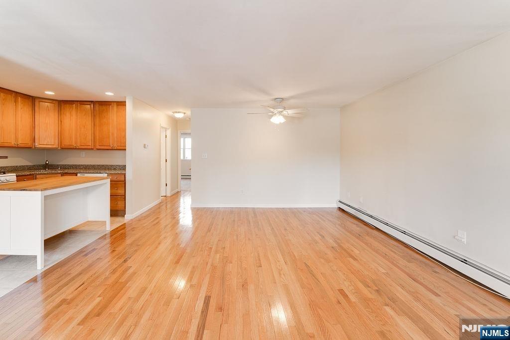 54 Chestnut Street - Photo 3