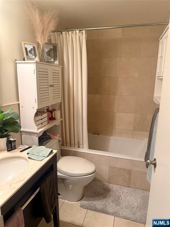 102 Nelson Ct #O102, Edgewater, NJ 07020