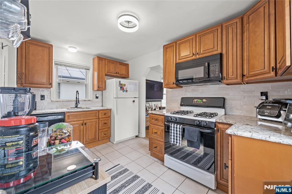 99 Brookfield Avenue